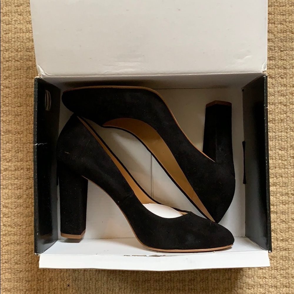 JCrew Factory black Olive suede pumps 3 3/4”